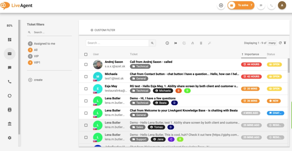 Przegląd interfejsu systemu ticketów w LiveAgent.