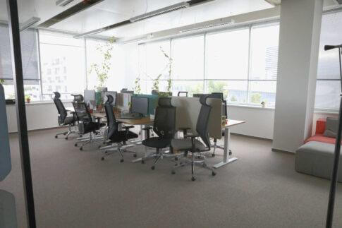 Przestrzeń biurowa 1