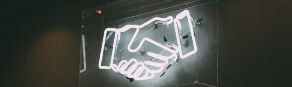 Omnikanałowa obsługa klienta: definicja, korzyści i strategia