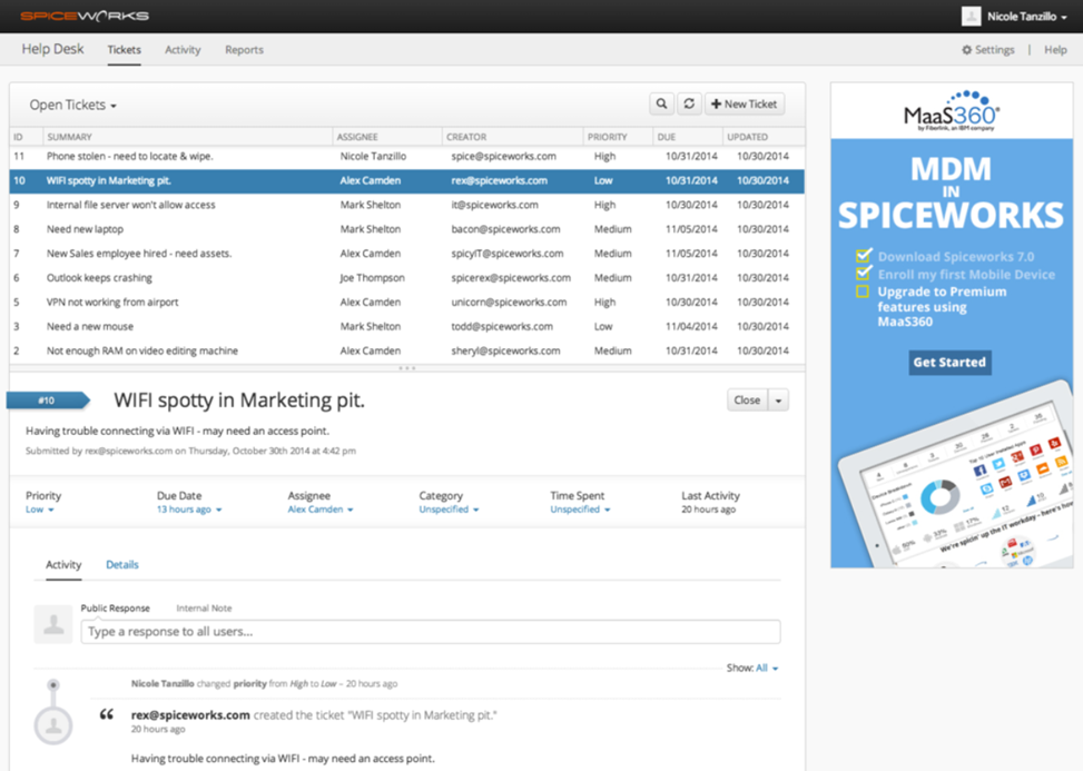 Darmowy plan Spiceworks Cloud Help Desk – kolejka zgłoszeń z kolumnami statusu i osoby przypisanej