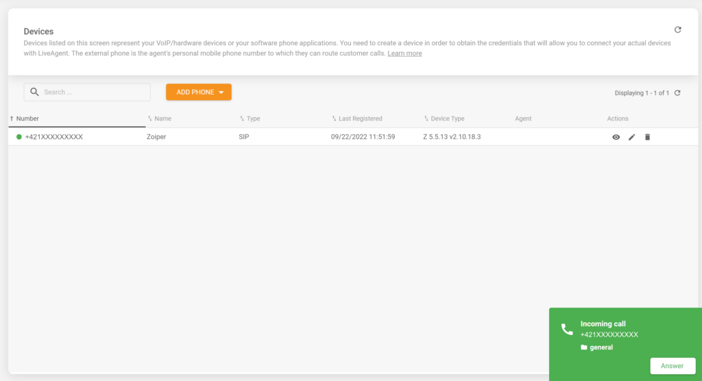 Zdjęcie pokazujące przychodzące połączenie w pomyślnie zintegrowanym softphone Zoiper z oprogramowaniem help desk LiveAgent